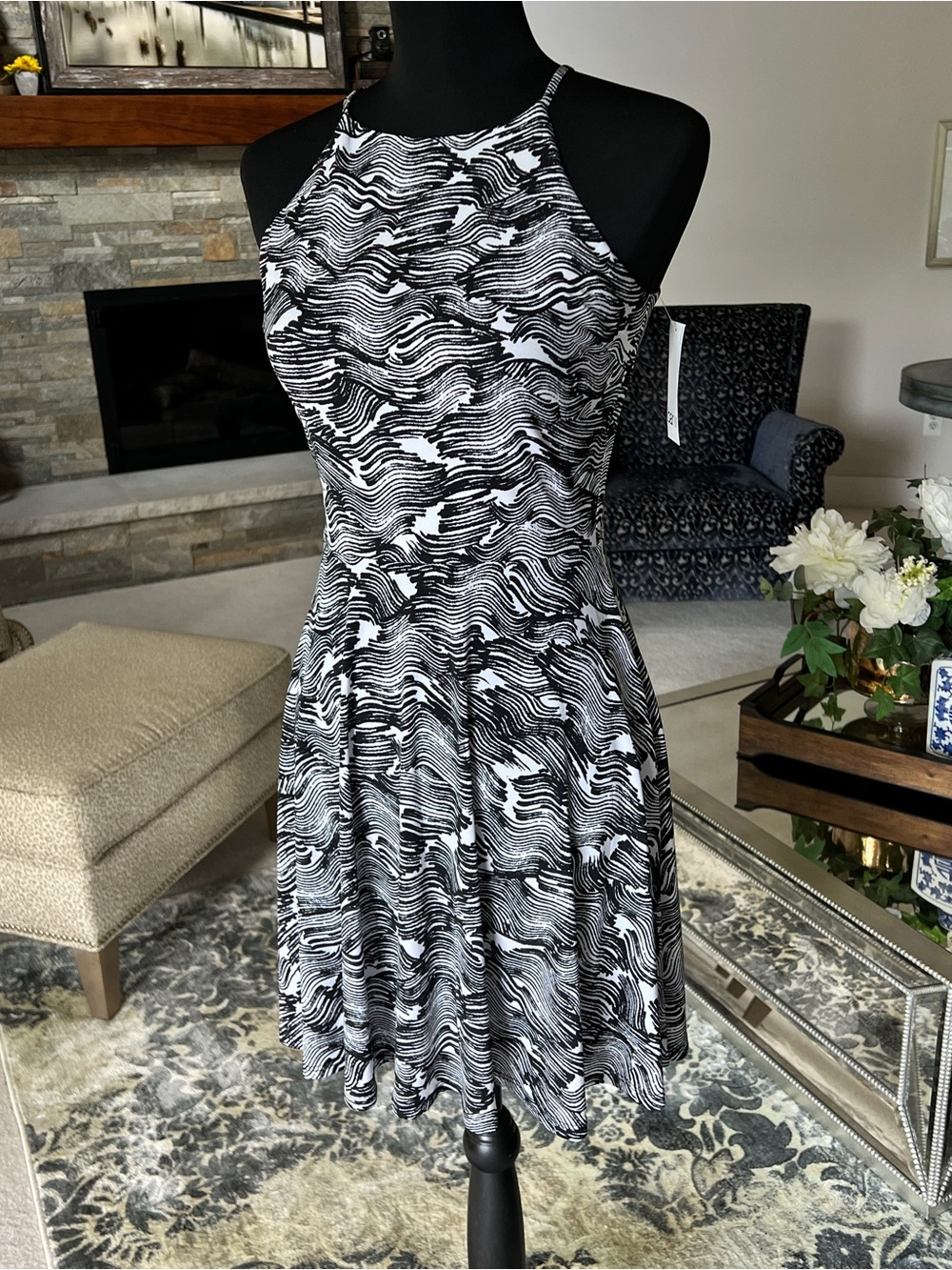 BarIII Barcelona Black and White Wave Dress